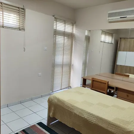 Apartman White House With Garden And Bbq In Strovolos Nicosia