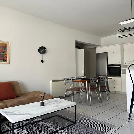 Διαμέρισμα White House With Garden And Bbq In Strovolos *