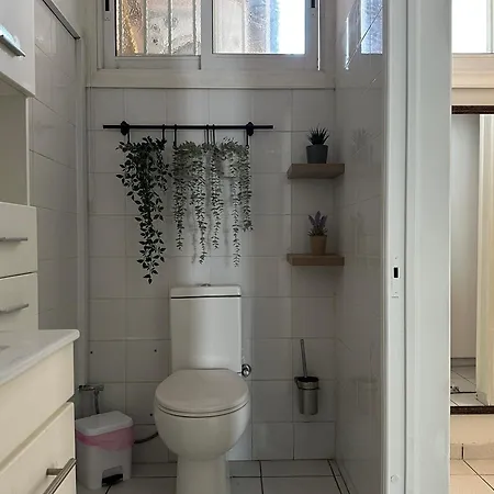 White House With Garden And Bbq In Strovolos * Nicosia