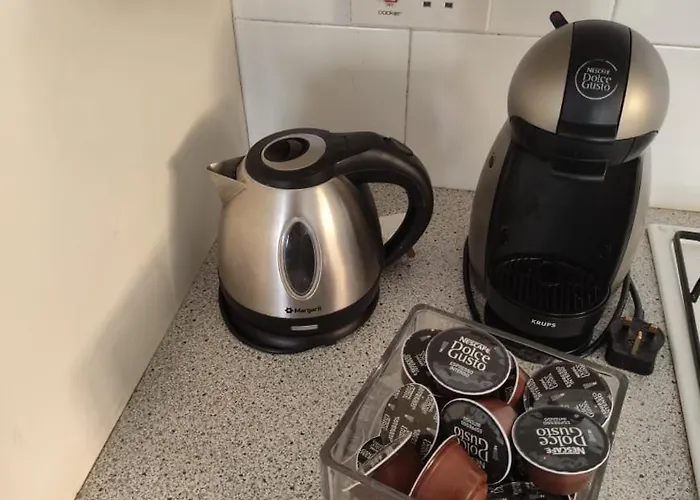 公寓 White House With Garden And Bbq In Strovolos *