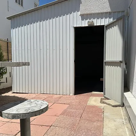 Апартаменты White House With Garden And Bbq In Strovolos *