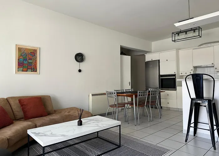 Апартаменты White House With Garden And Bbq In Strovolos *